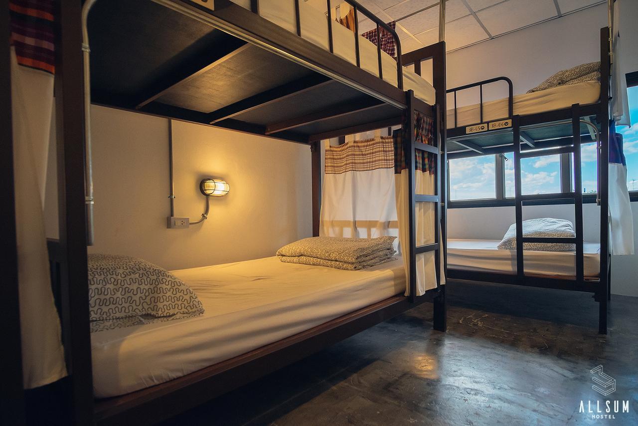 Allsum Hostel Ayutthaya Pokoj fotografie